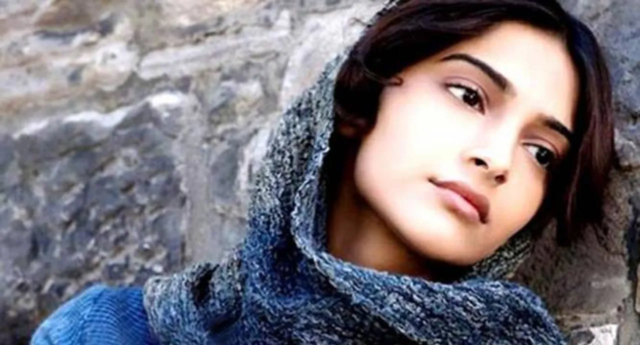 Disheartened that 'Neerja' not releasing in Pakistan: Sonam