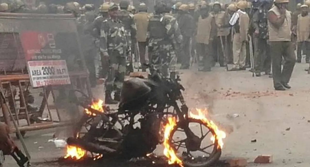 Jat quota protests turn violent in Haryana; one killed: 10 developments
