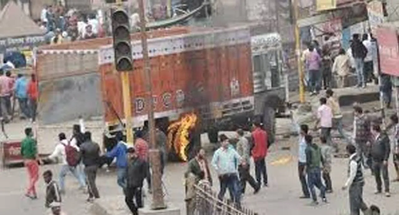 Situation tense in Haryana; Army conducts flag march