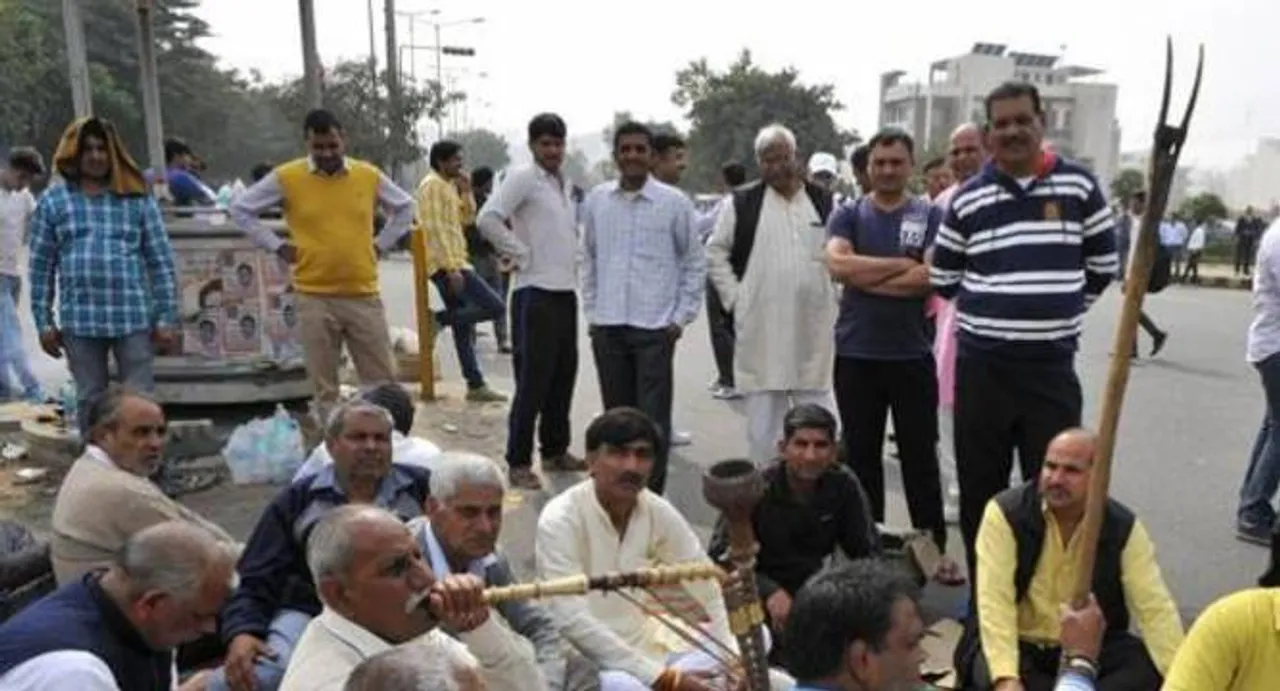 Jat quota row: BJP promises reservation, Jats lift blockade partially; top developments