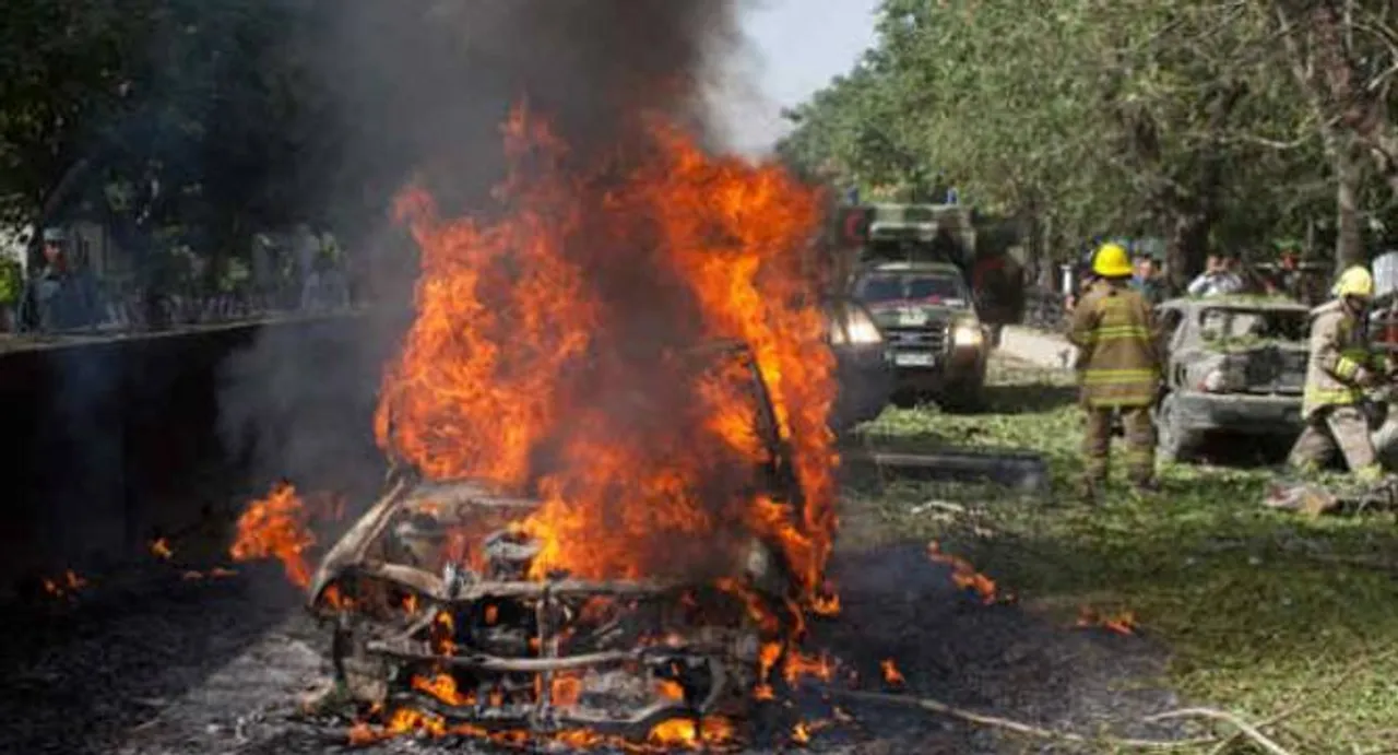 4 blasts including car bomb near Syria Shiite sanctuary