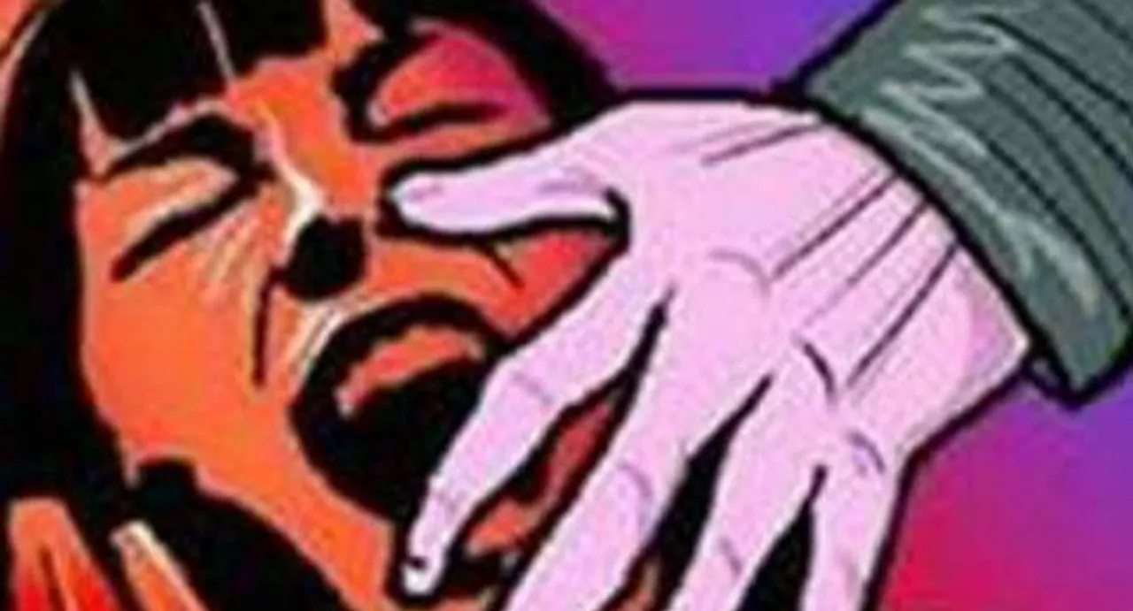 Bhojpuri film director arrested for 'raping' Pak actress