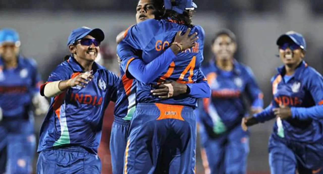 Indian eves beat SL in 2nd T20, clinch series