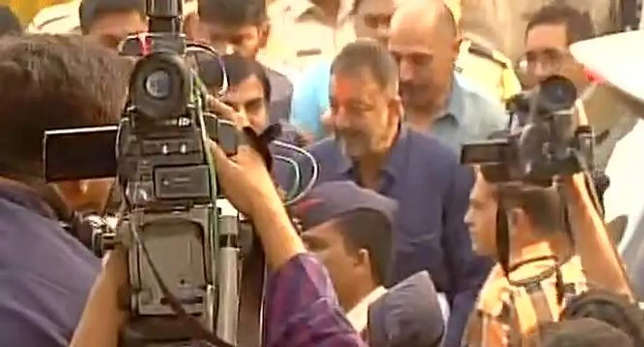1993 Mumbai serial bomb blasts case: Actor Sanjay Dutt released from Pune's Yerwada Central Jail