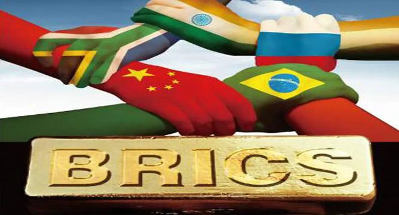  BRICS bank signs pact to place headquarters in Shanghai