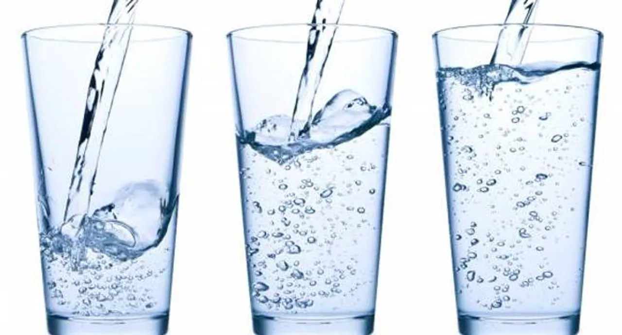 5 signs that may signal you are not drinking enough water