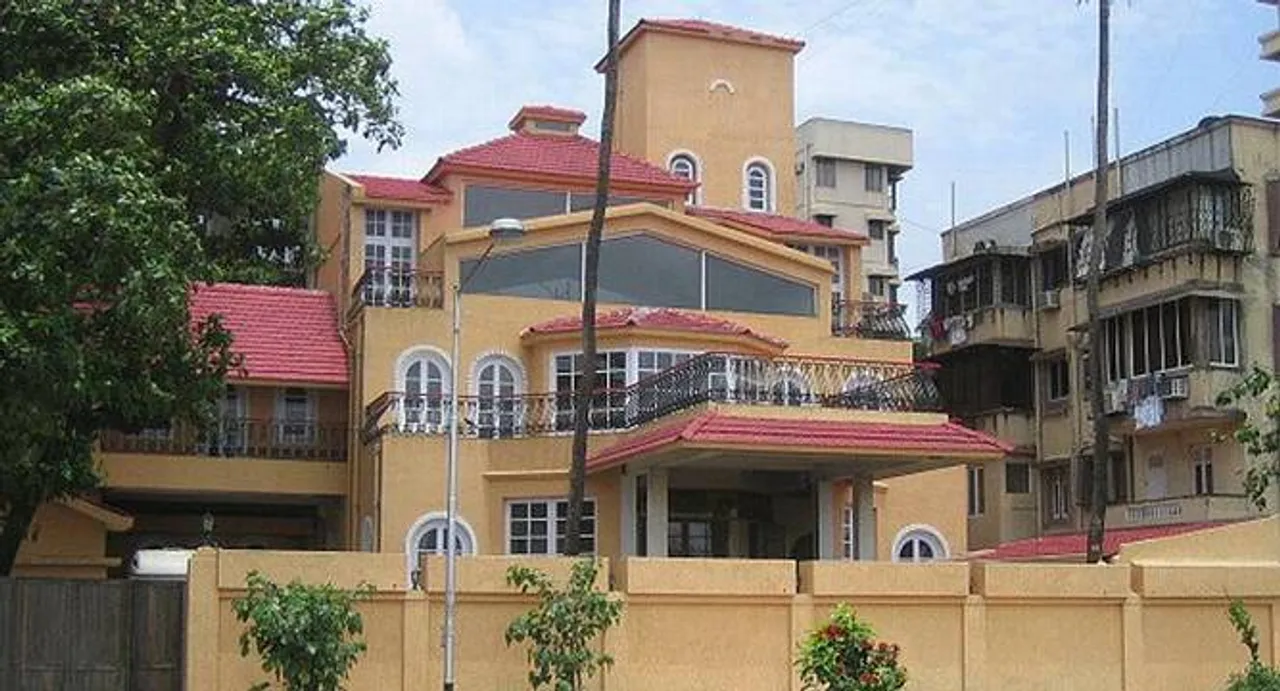 Rajesh Khannaâ€™s bungalow Aashirwad being demolished