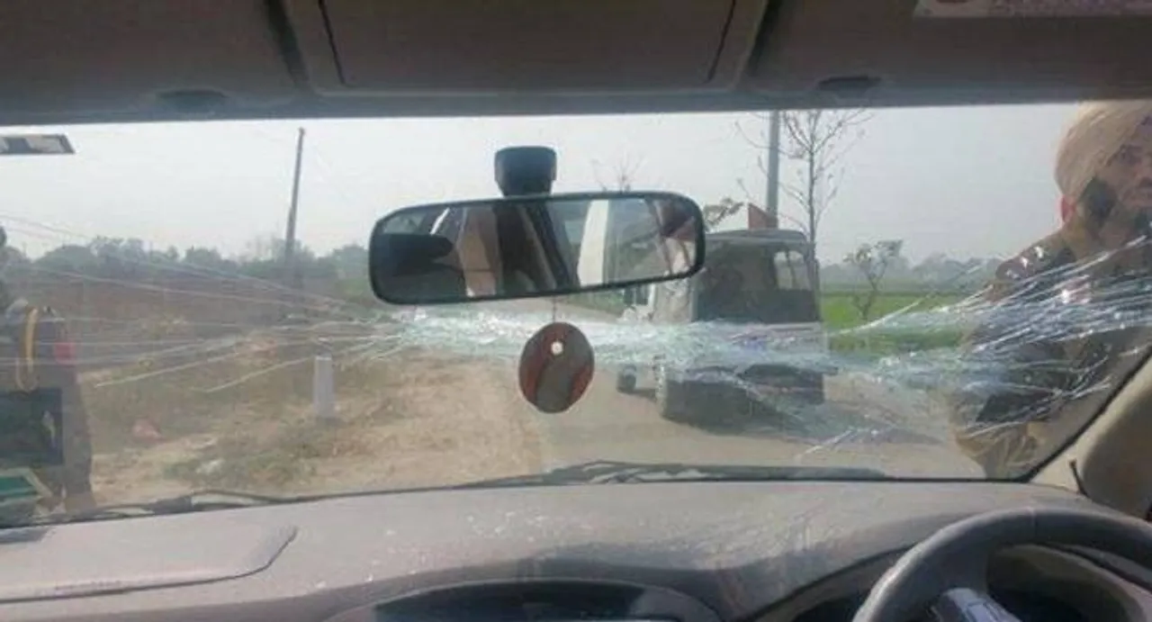 Arvind Kejriwal's car attacked by protesters in Ludhiana