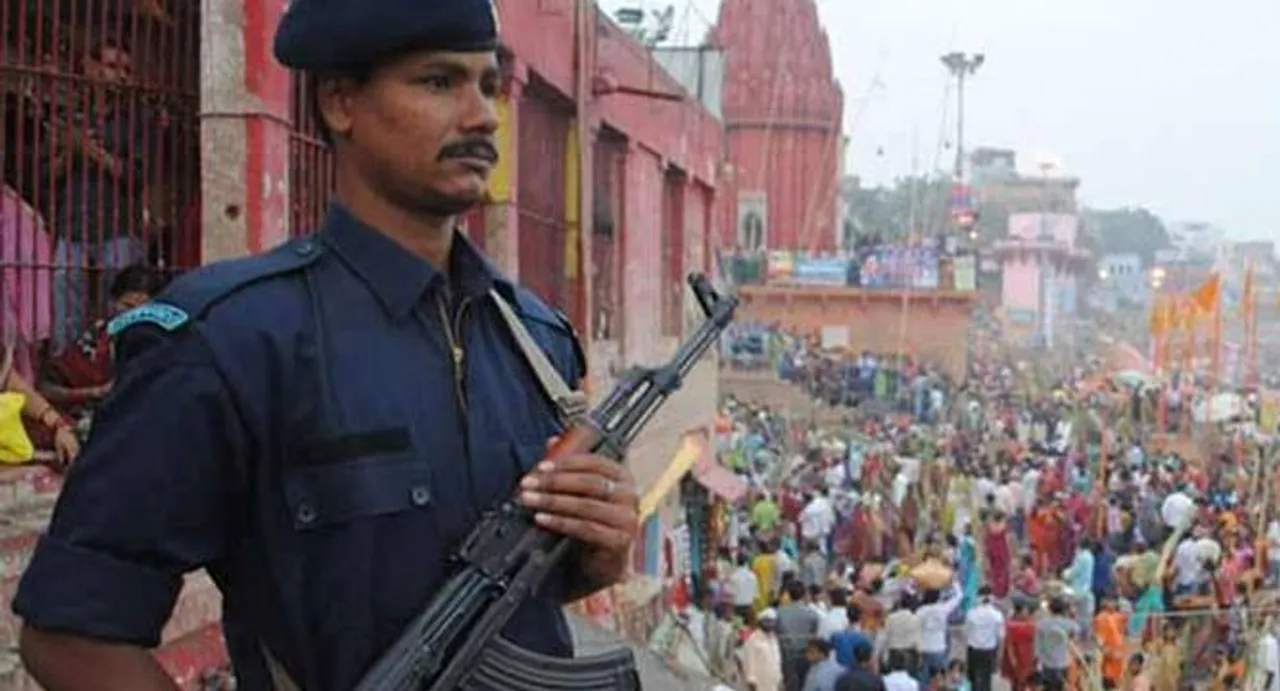 Terror alert in Delhi: Police steps up security on Maha Shivratri