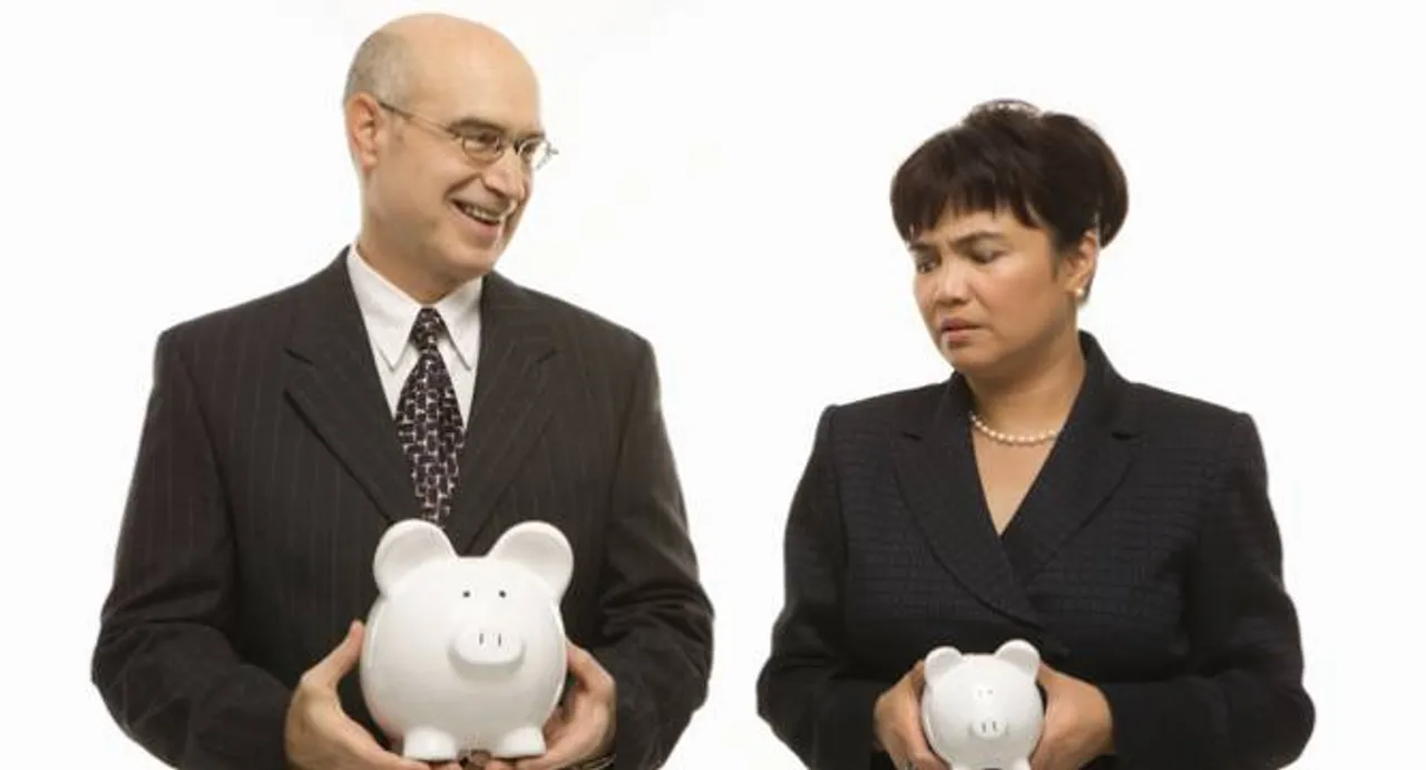 28% women not satisfied with salary, against 22% men
