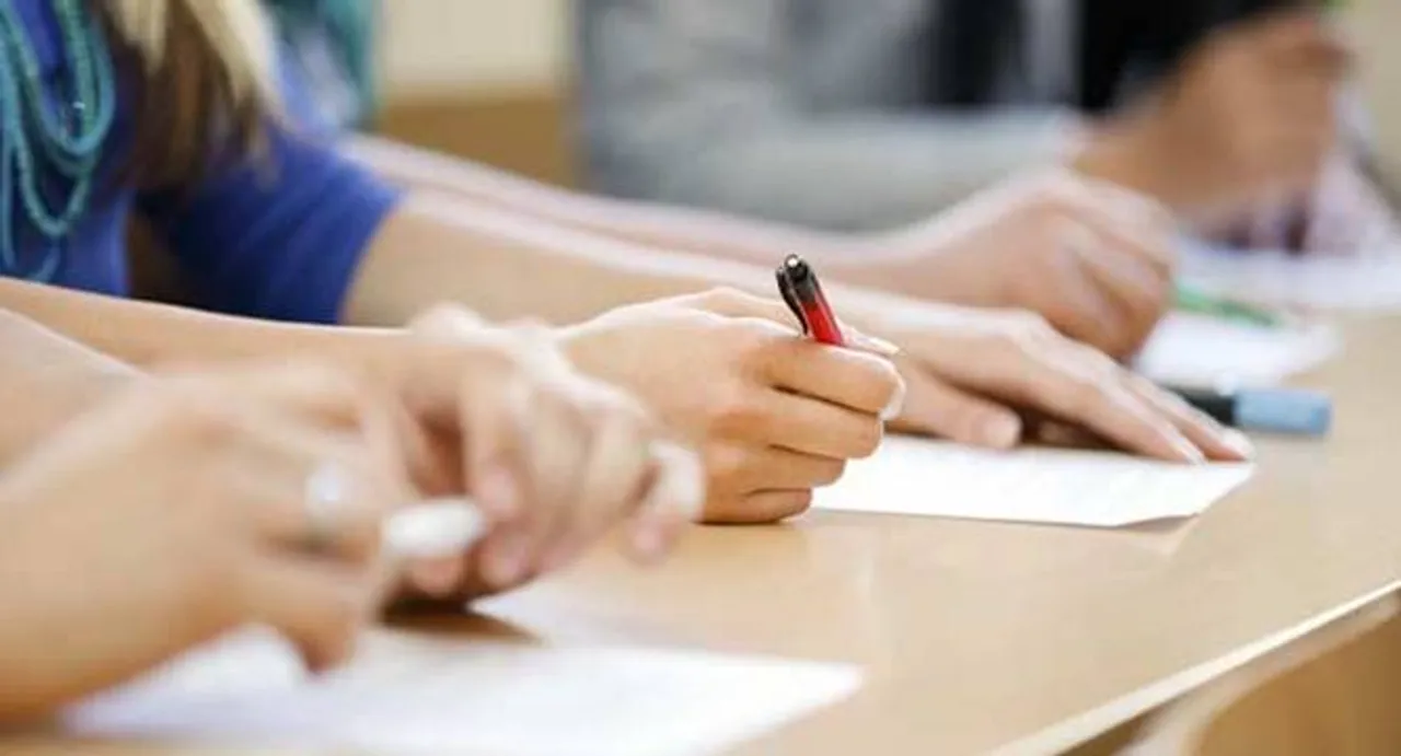 Female professors less often rated as 'brilliant', 'genius'