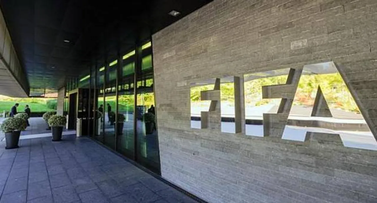 FIFA extends Italian bans worldwide in match-fixing case