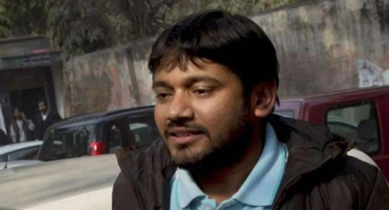 Attack on Kanhaiya Kumar in JNU, youth named Vikas tries to hit him
