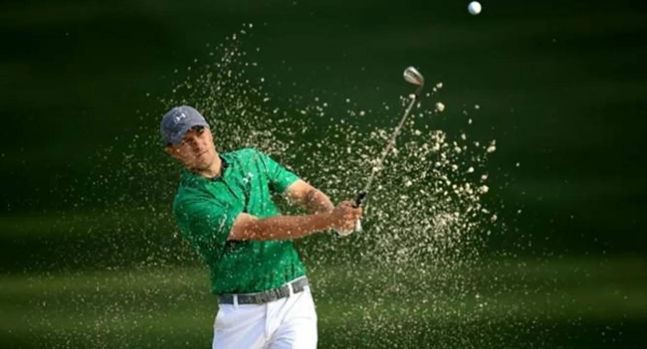 Spieth battling to make cut after Valspar woe