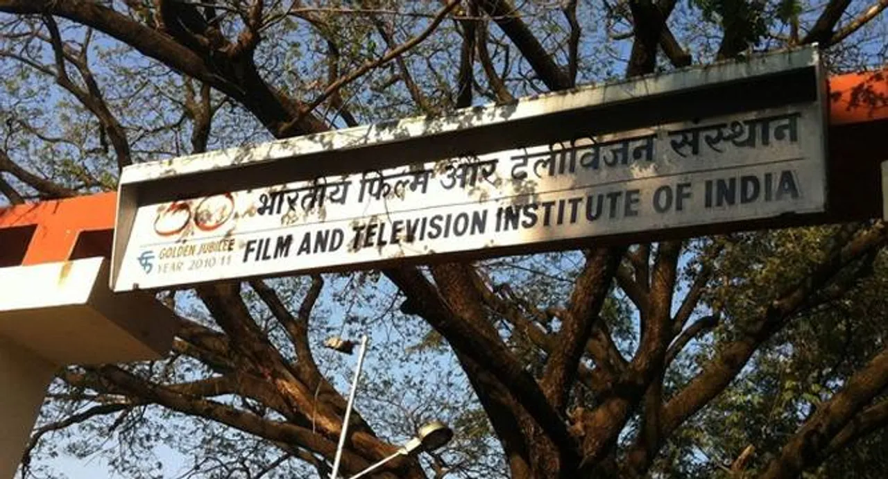 Fresh notice to 18 students for 'confinement' of FTII Director