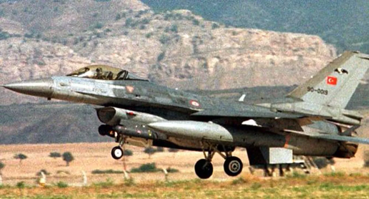 Turkey hits PKK targets in Iraq with air strikes
