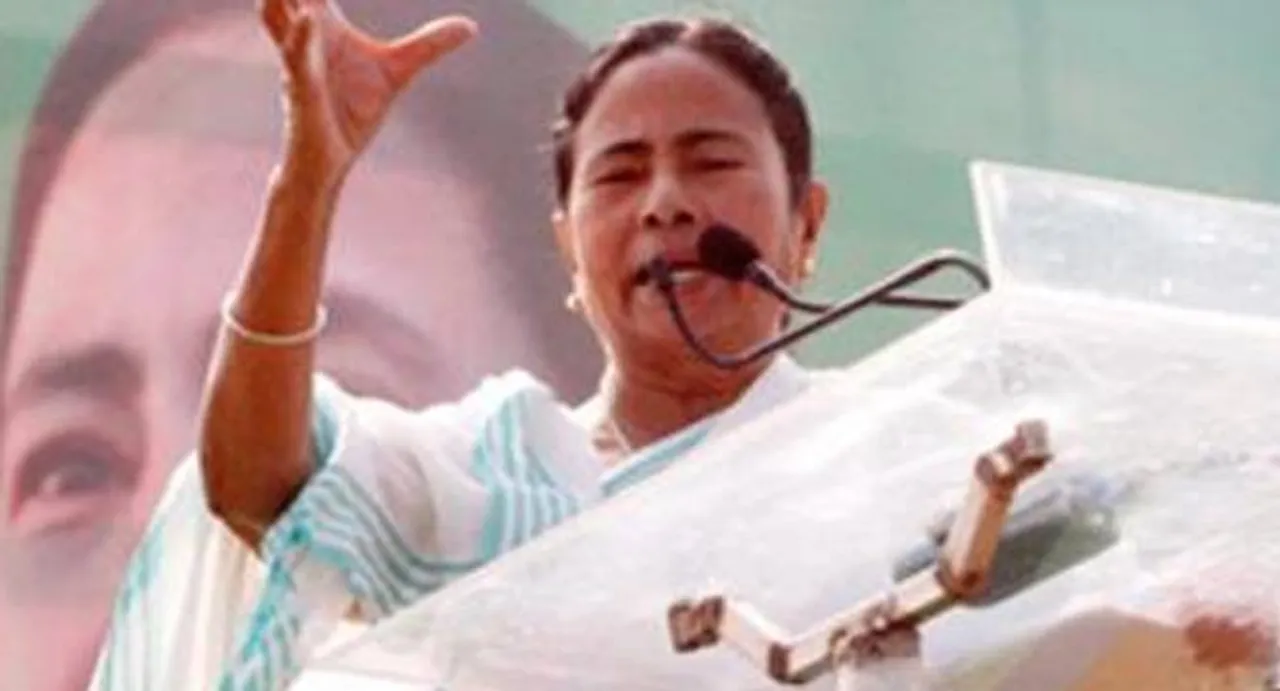 Professor held for cartoon on Mamata to contest Bengal polls