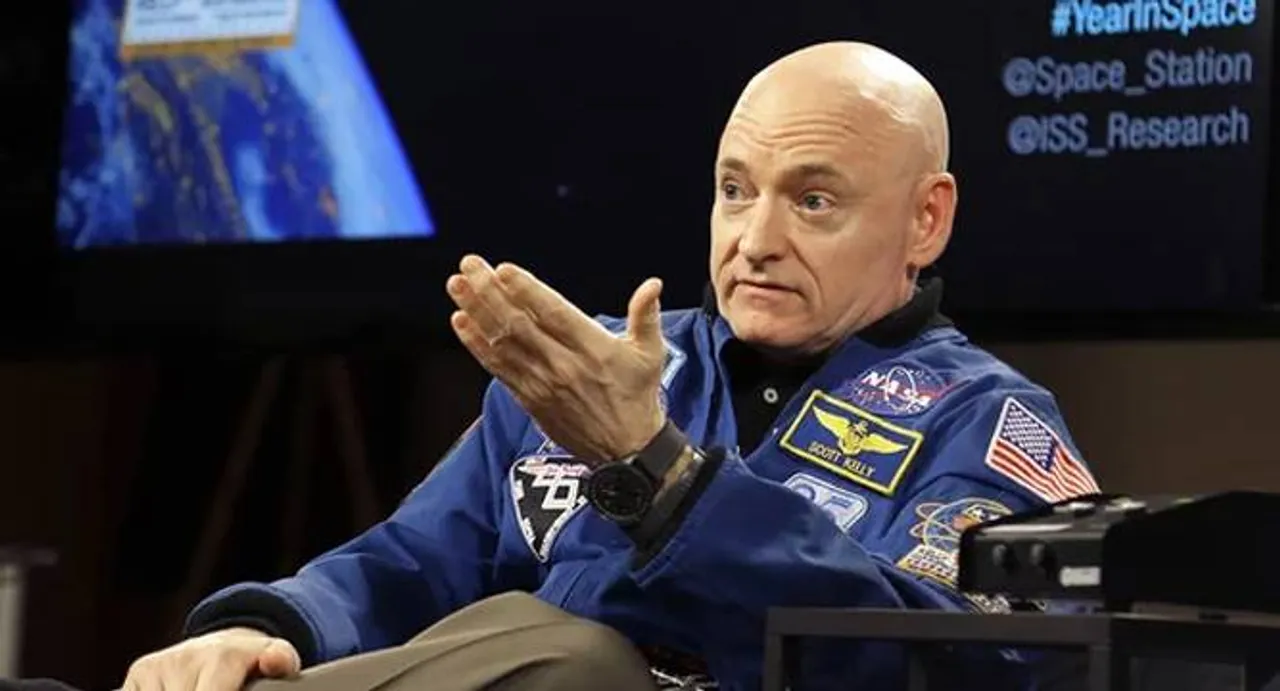 NASA astronaut Scott Kelly announces retirement