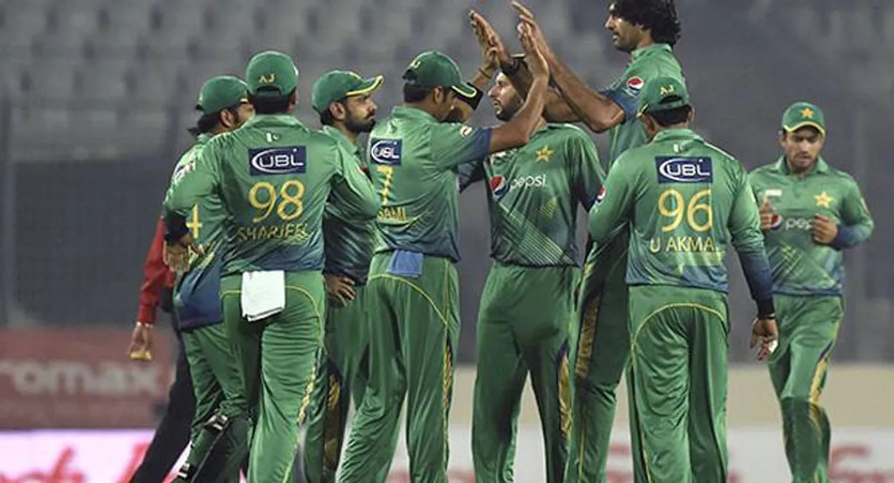 Pakistan team leaves for World T20 in India
