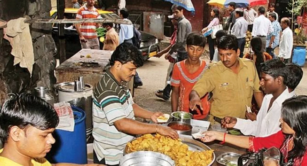 FSSAI to train 20,000 street vendors in Delhi 