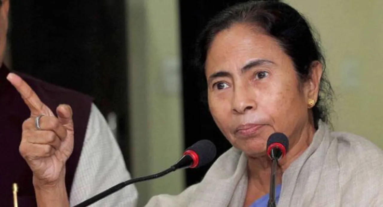 EC orders removal of posters, banners lauding Mamata govt