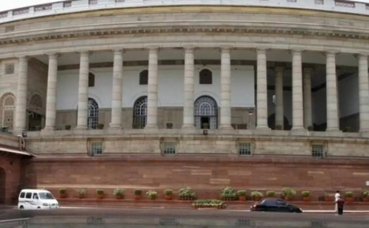 Parliament passes Bill to develop 111 waterways with amendment