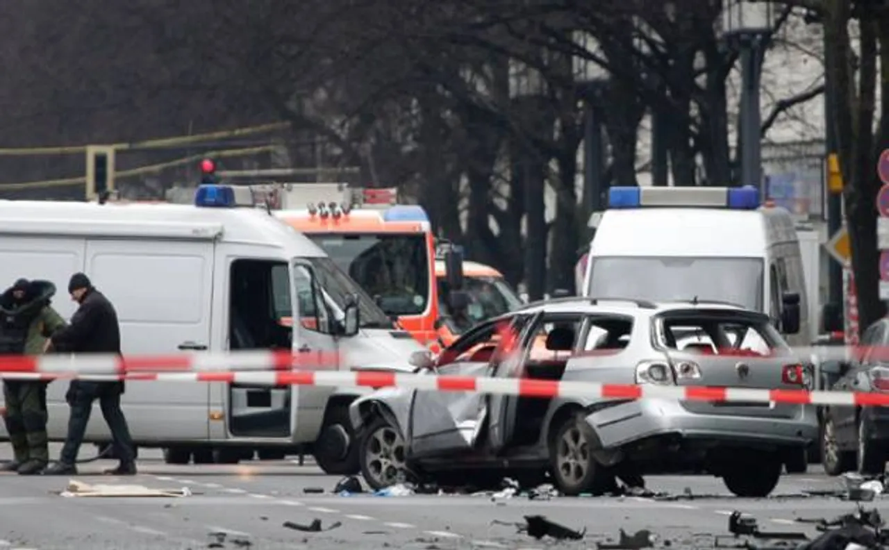 Police suspect bomb caused car explosion in Berlin, 1 killed