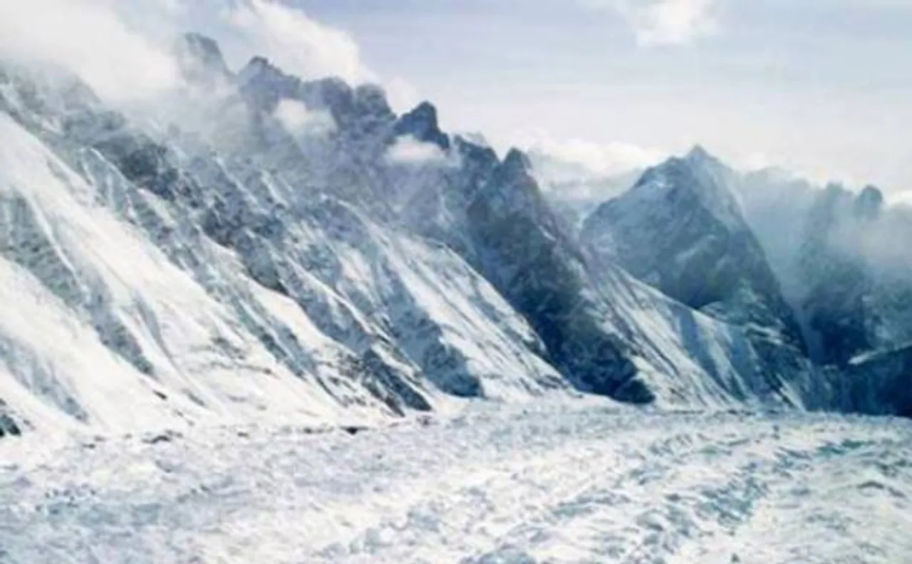 Kargil Avalanche: Search operations intensifies; rescued soldier stable