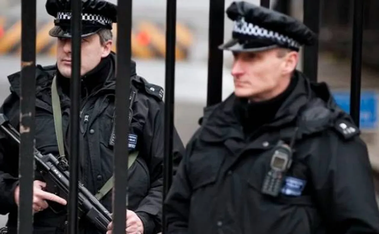10 simultaneous terror attack feared in London: report