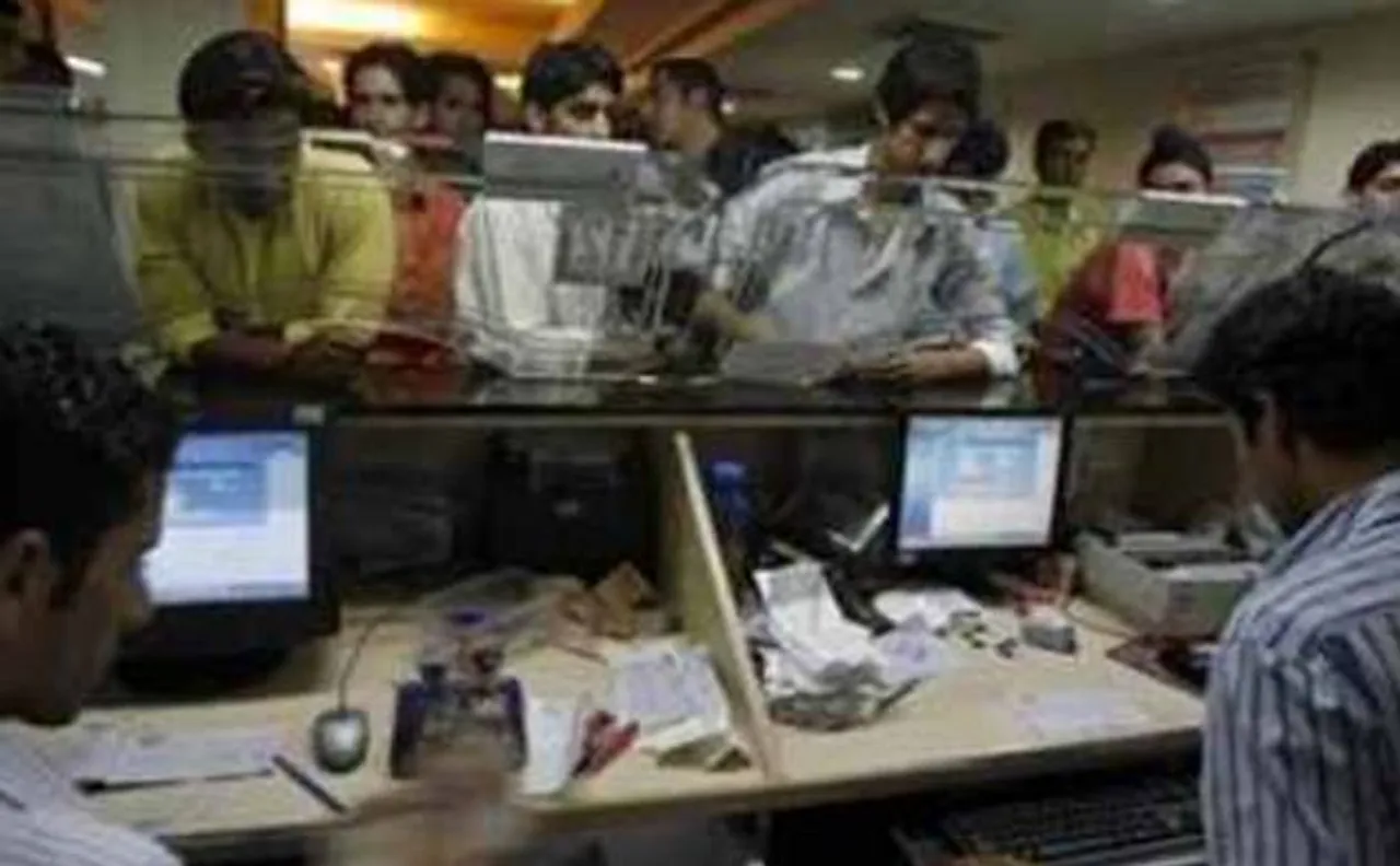 Banks to remain closed for up to 4-days from Thursday