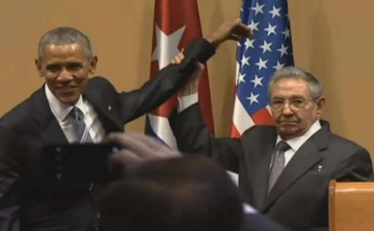 Obama Visits Cuba: Awkward joint appearance for Raul Castro, Barack Obama
