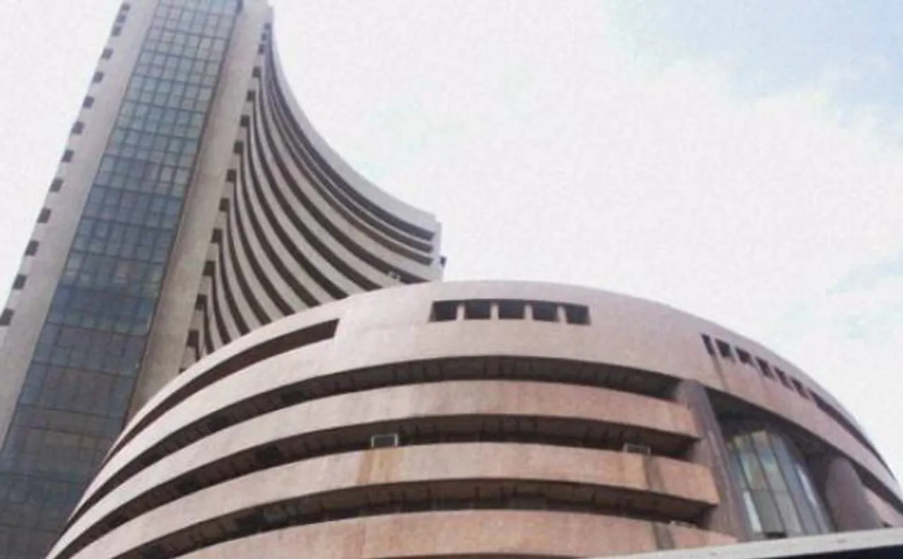 Market stays on front foot, Sensex gains for 4th day
