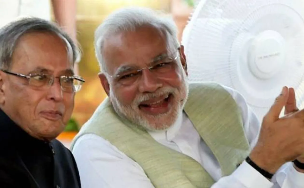 President Pranab Mukherjee, PM Narendra Modi greet people on Holi
