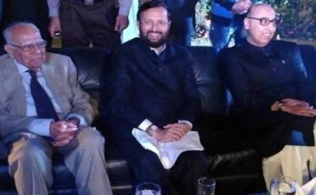 Pakistan Day: In Javadekar's presence, Hurriyat leaders attack Modi govt