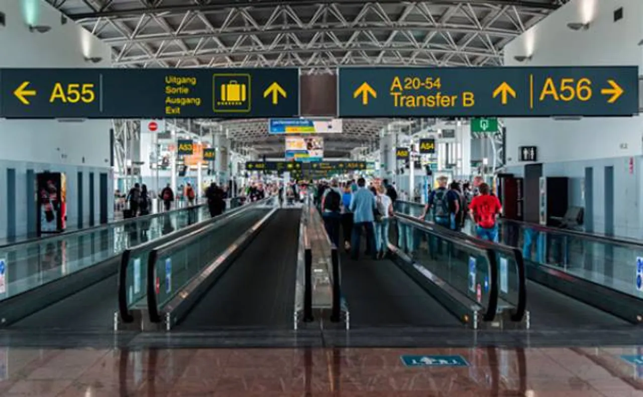 Brussels aftermath: Flyers asked to take off footwear, belts