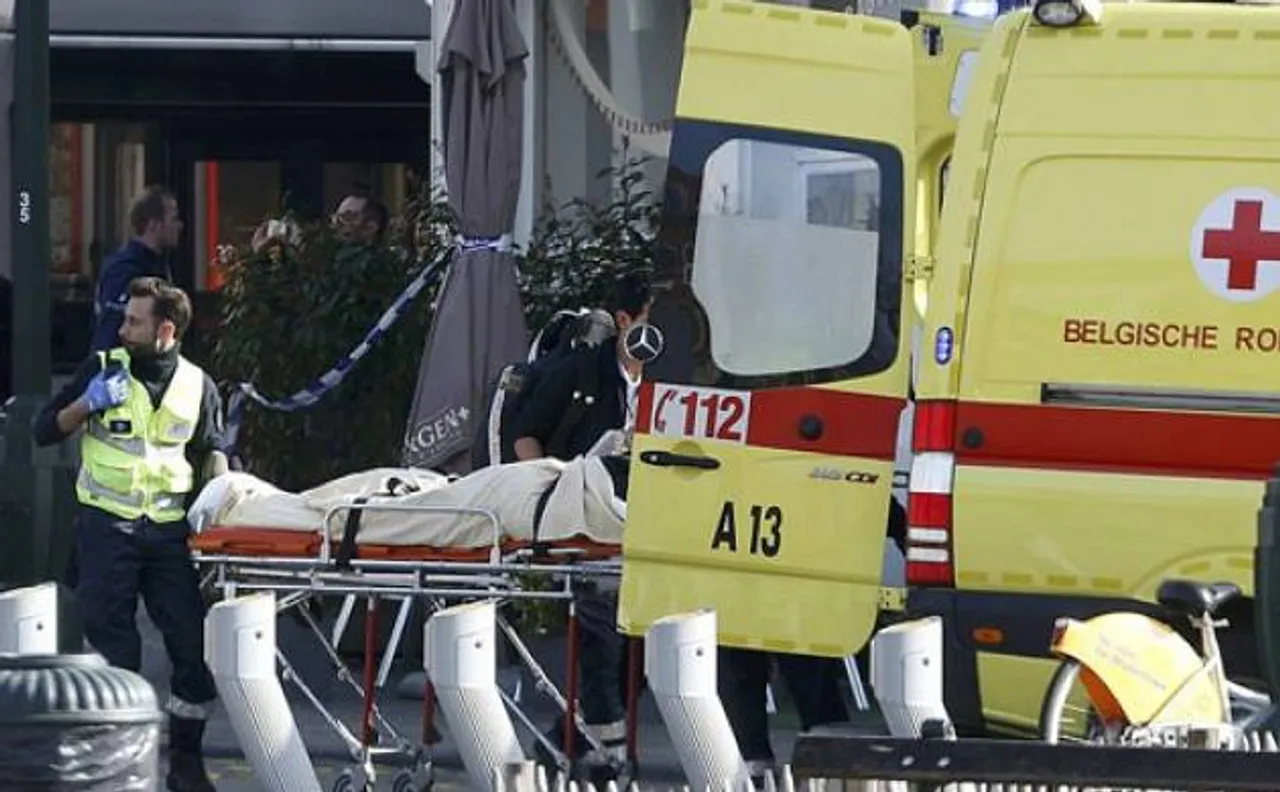 Fresh explosions in Brussels, policemen slightly hurt in anti-terror raid