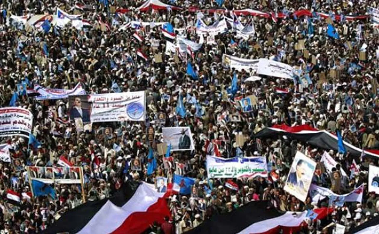 Thousands of Yemenis protest year-long coalition campaign