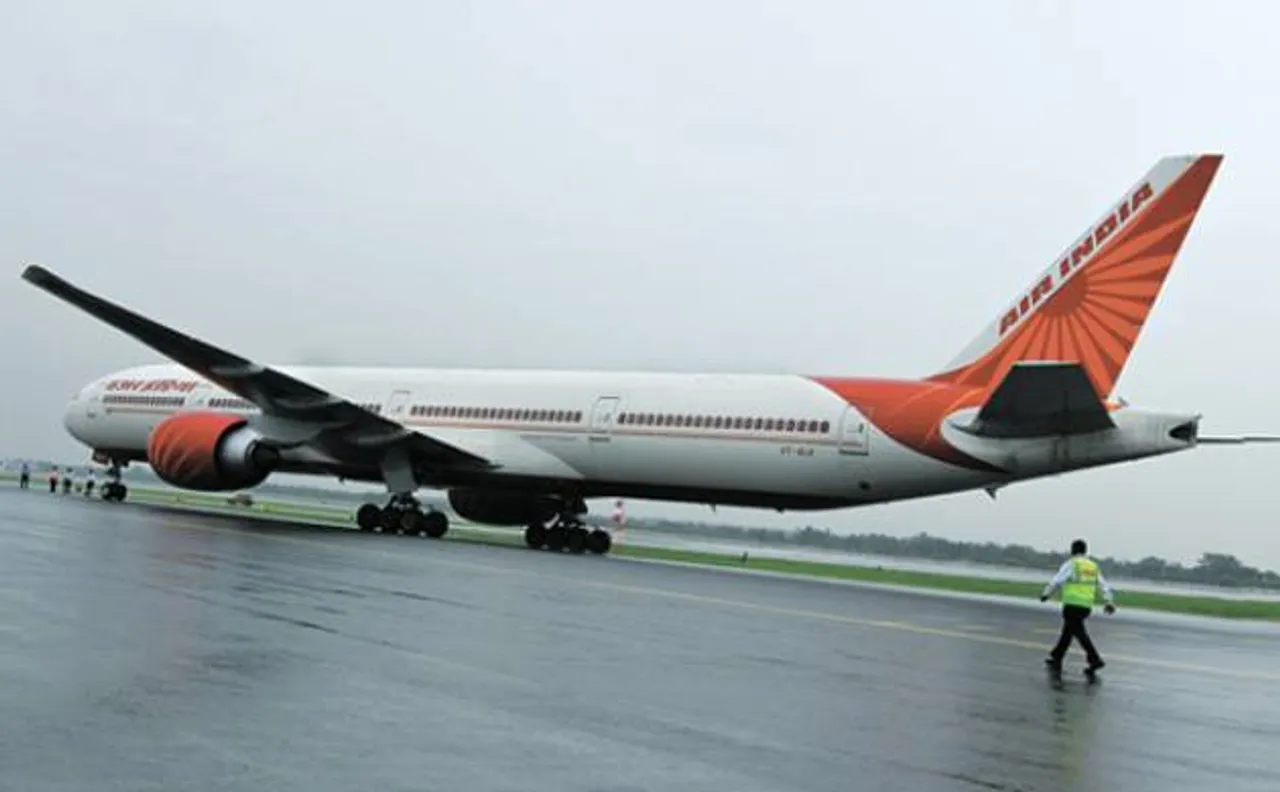 Air India plane makes emergency landing as pilot suspects smokes, all passengers safe