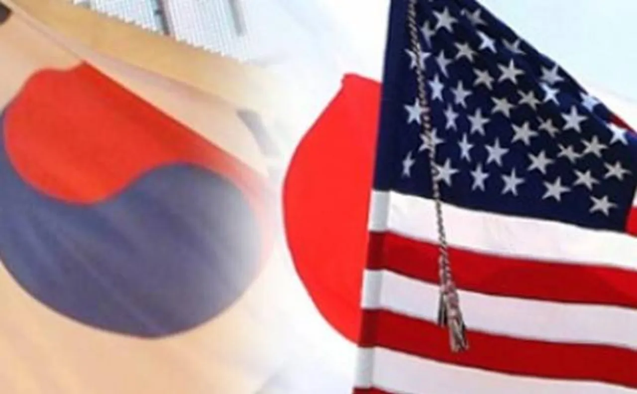 US joins with South Korea, Japan in bid to deter North Korea