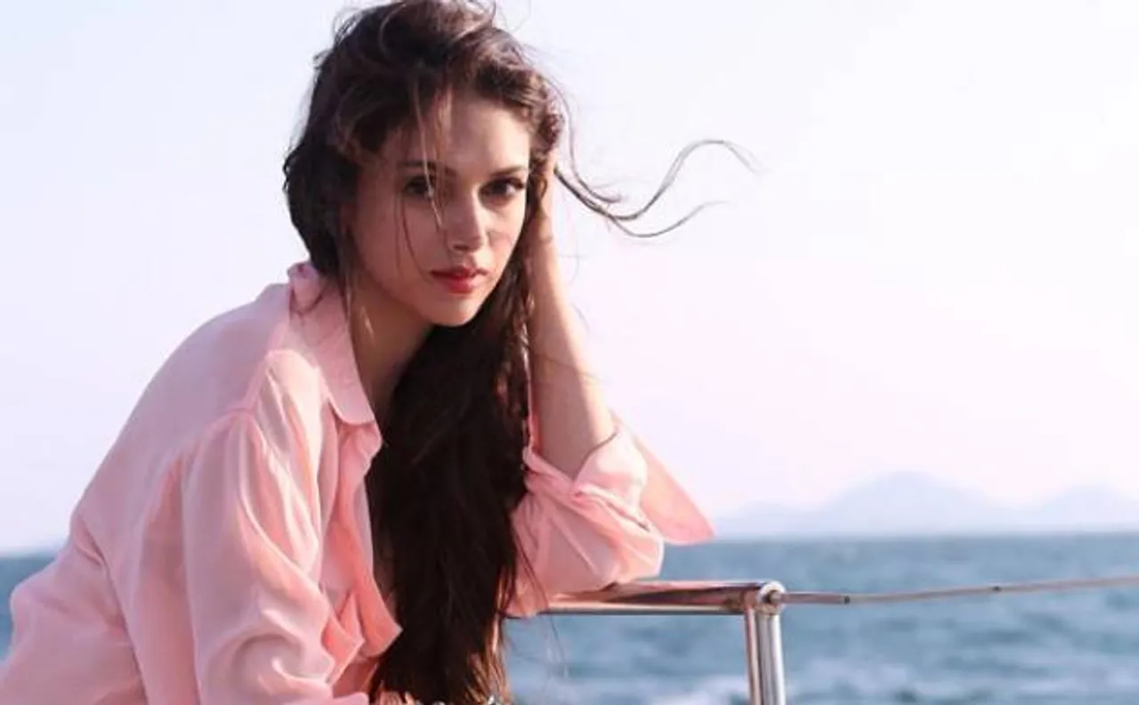Wish to star in 'Saheb Bibi Aur Ghulam' remake: Aditi Rao Hydari