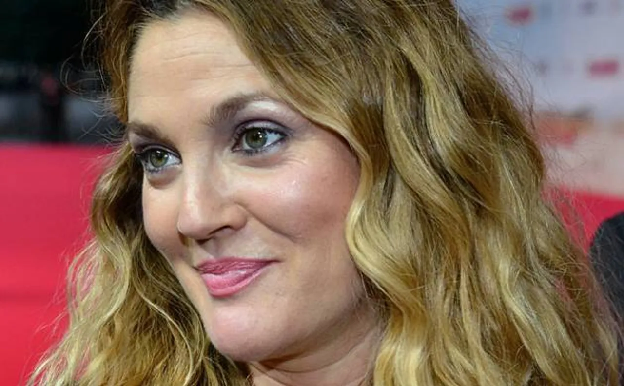 Drew Barrymore makes first appearance after divorce