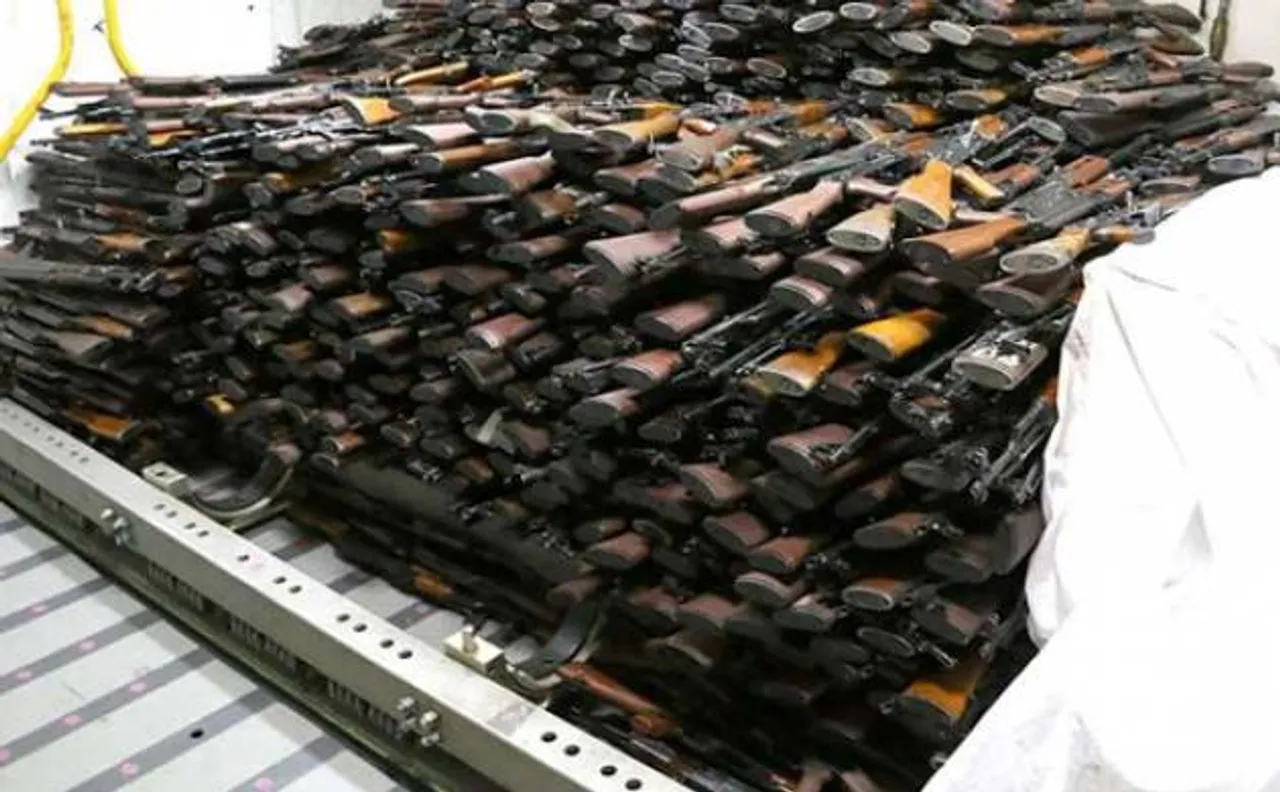 US Navy seizes Iranian weapons bound for Yemen rebels