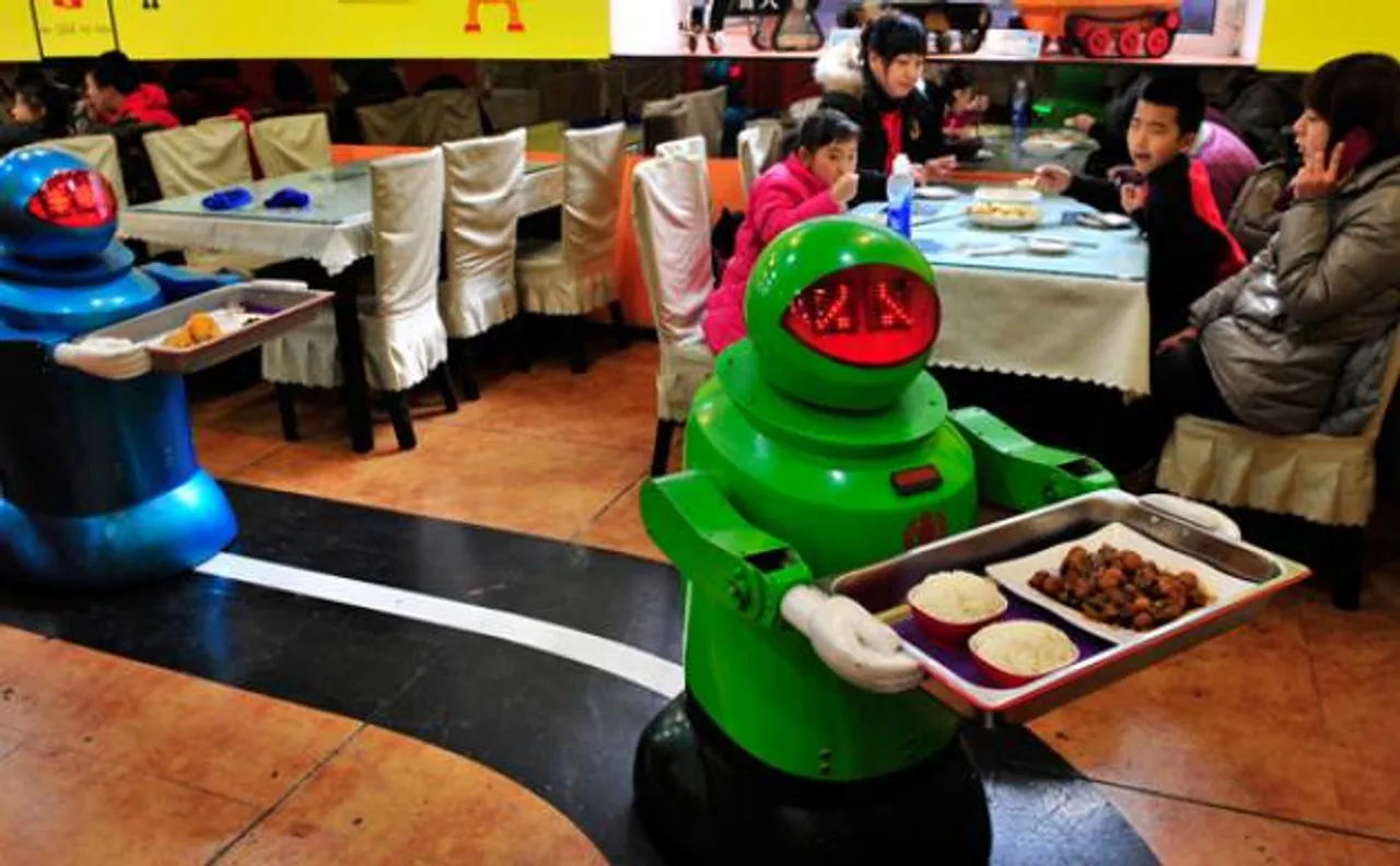 Restaurants in China sack 'dumb' robot chefs and waiters