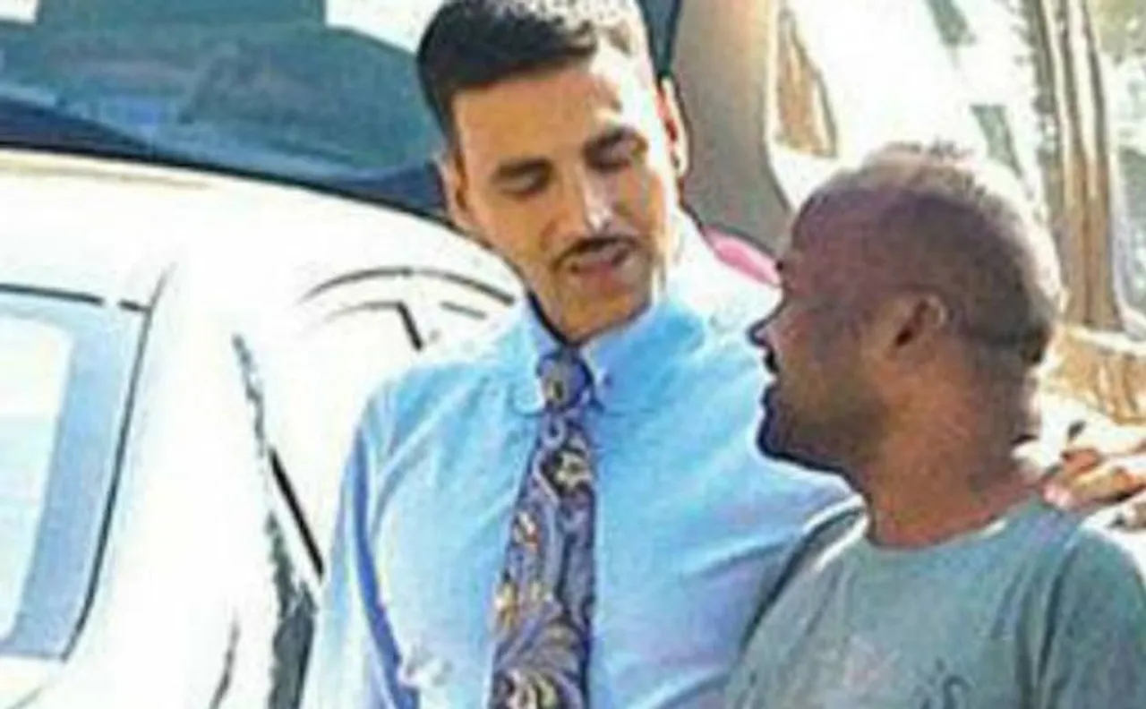 Akshay Kumar delayed at Heathrow airport