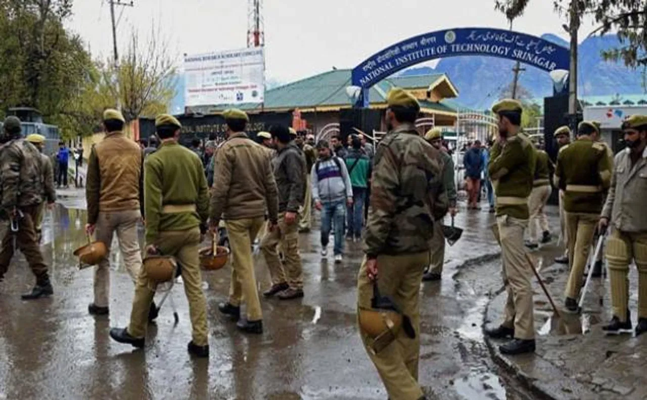 Protests continue at NIT, J&K cops say no need for any certificate on nationalism