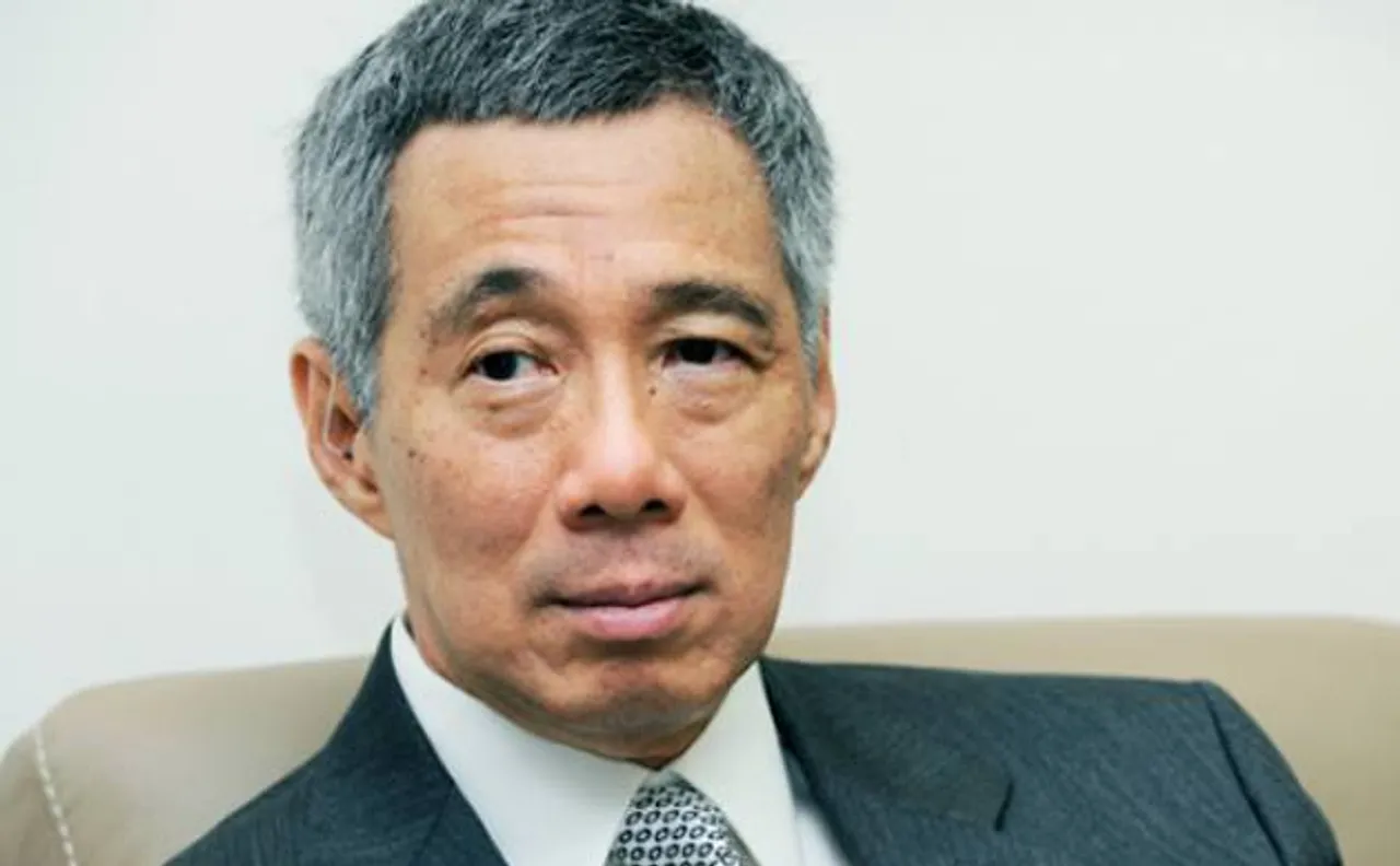Singapore PM feuds in public with sister