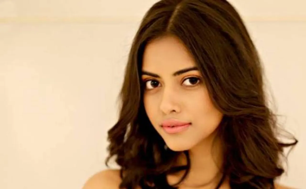 Priyadarshini Chatterjee crowned Miss India World