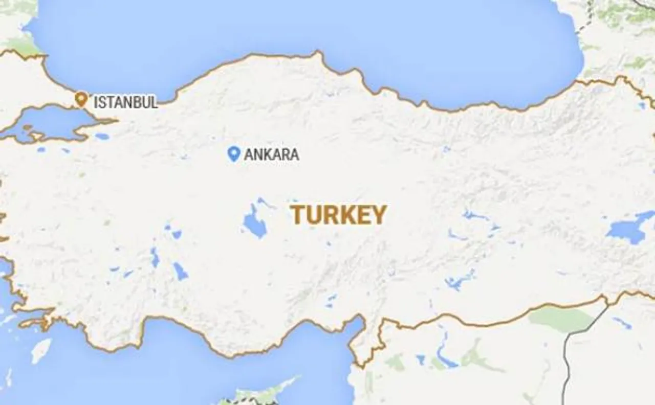 3 wounded in Istanbul blast: report