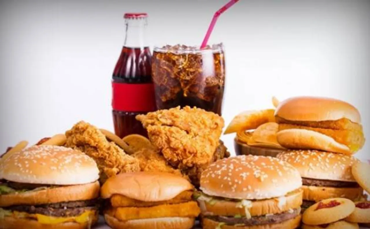 Fast food may expose you to harmful chemicals: study