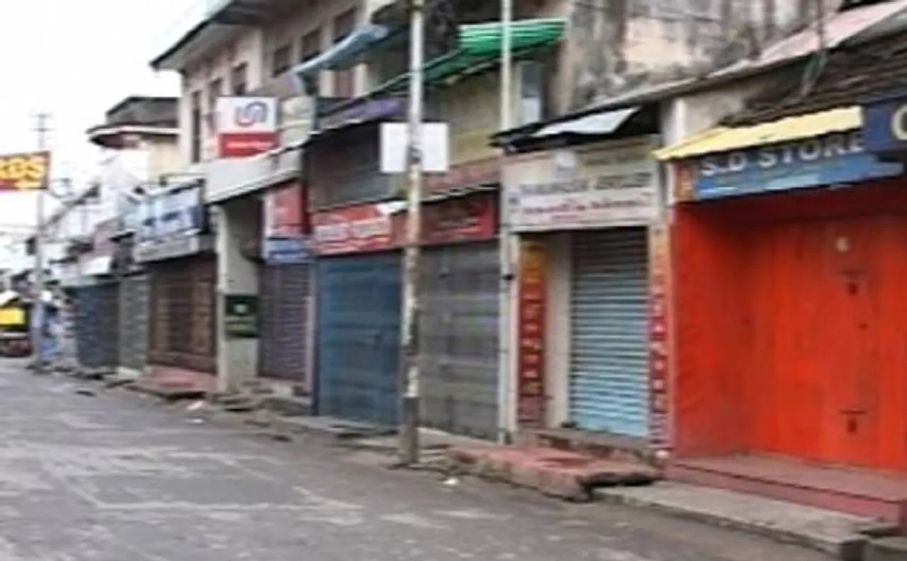 Patidars call for Gujarat bandh today after quota stir turns violent